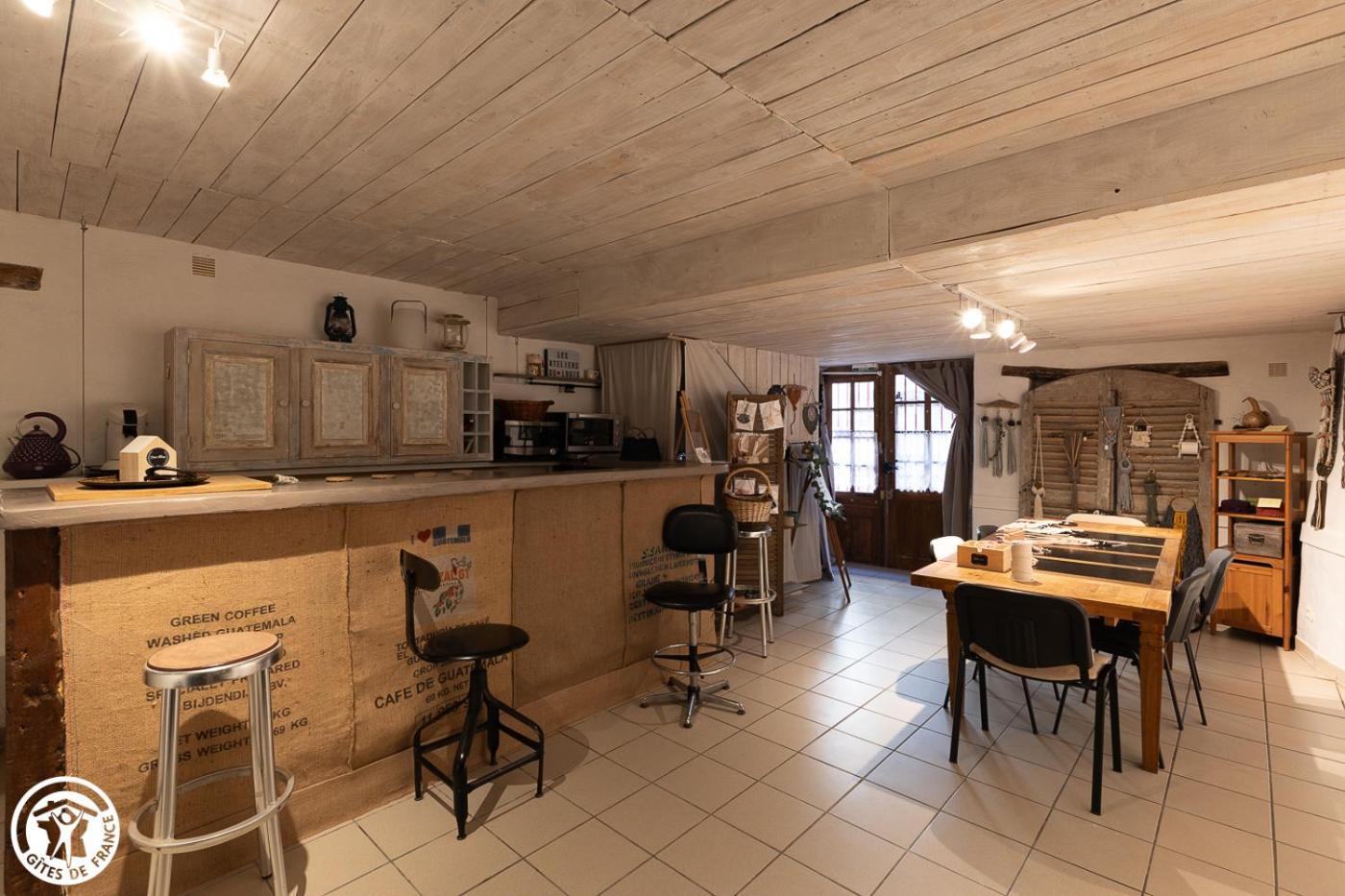 Appartamento Le Logis D'Hestia Billom Esterno foto