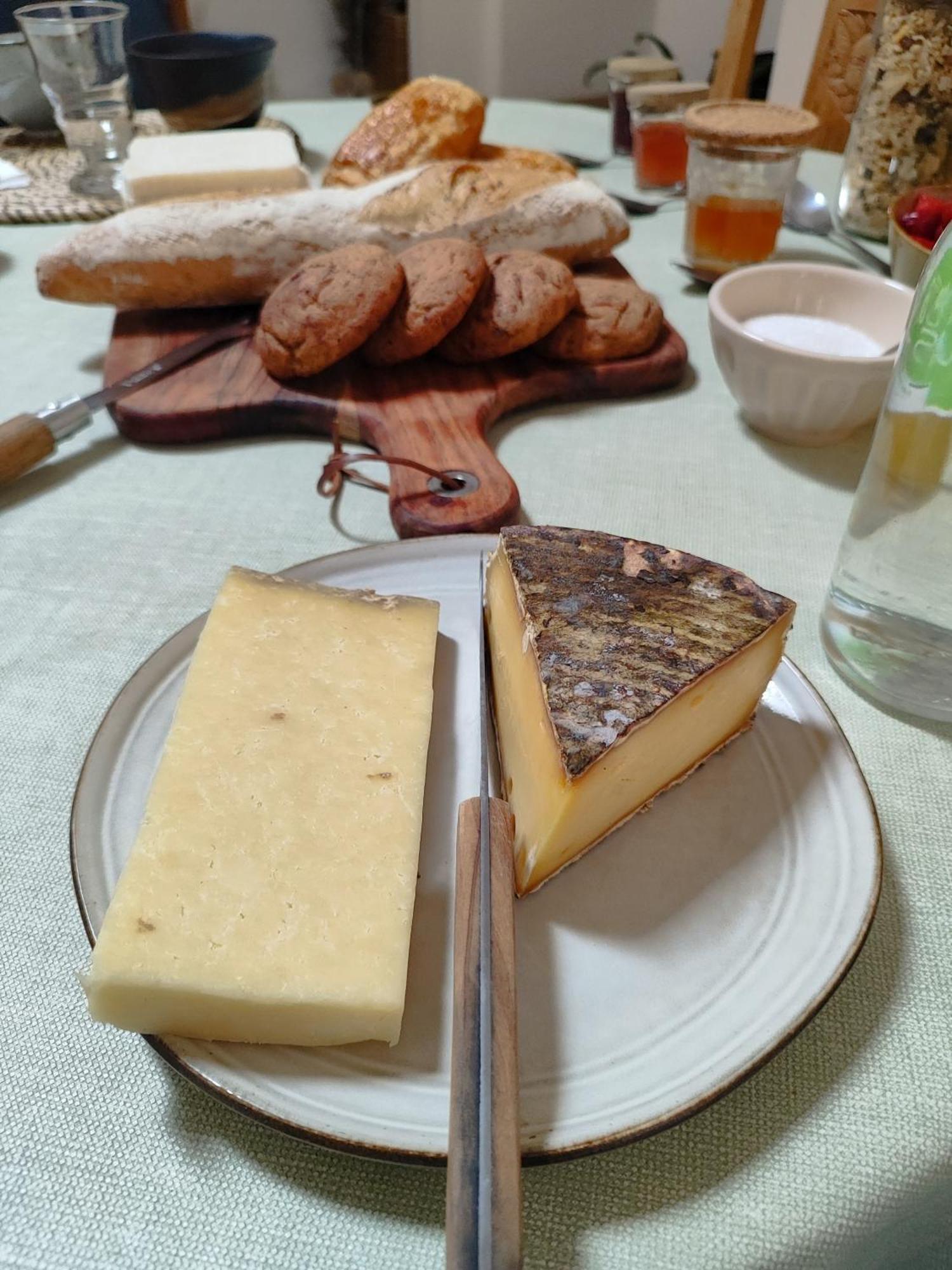 Appartamento Le Logis D'Hestia Billom Esterno foto