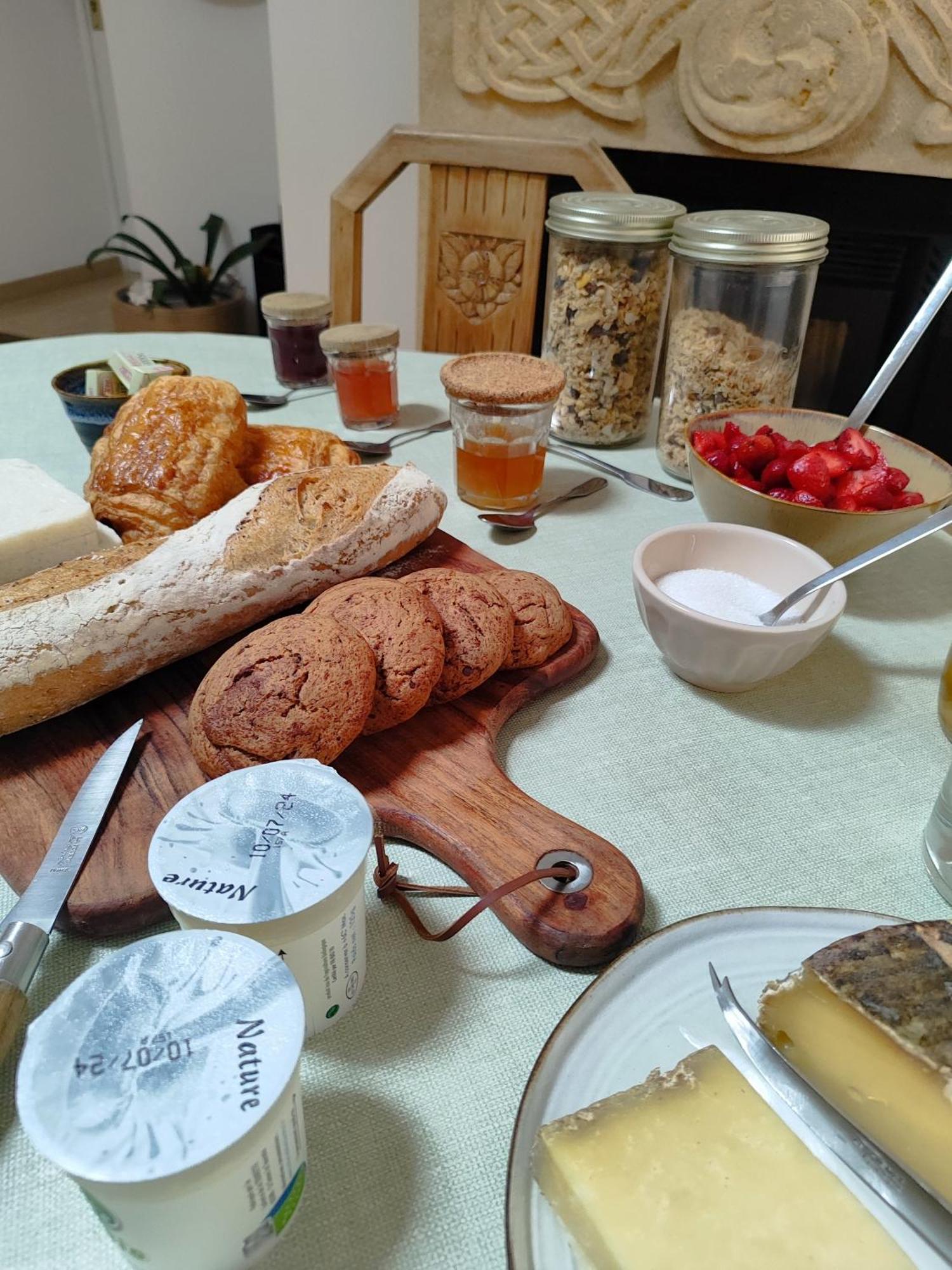 Appartamento Le Logis D'Hestia Billom Esterno foto
